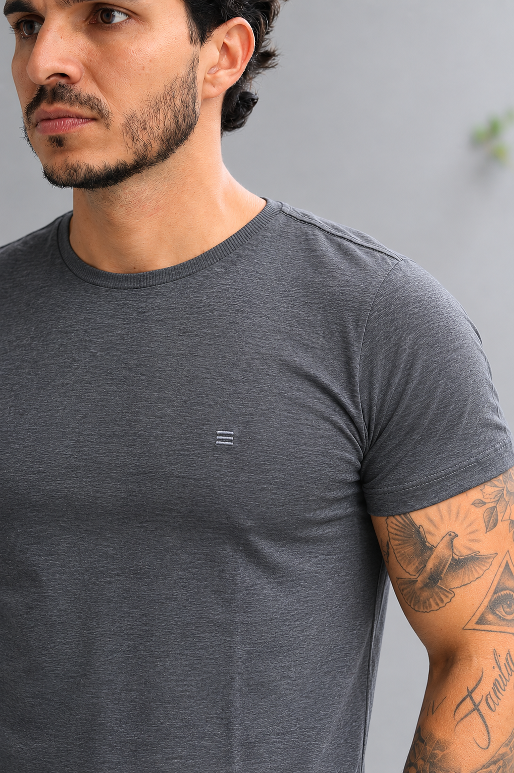 Camiseta Happen Clássica