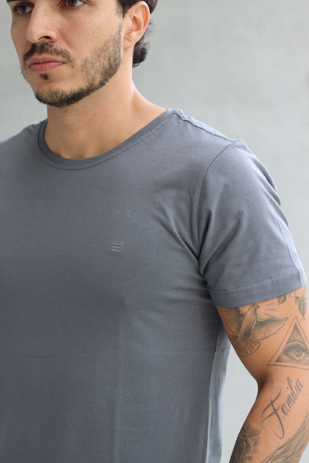 Camiseta Happen Clássica
