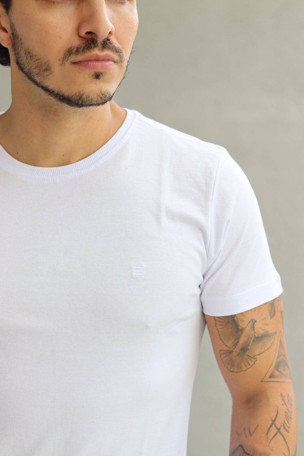 Camiseta Happen Clássica