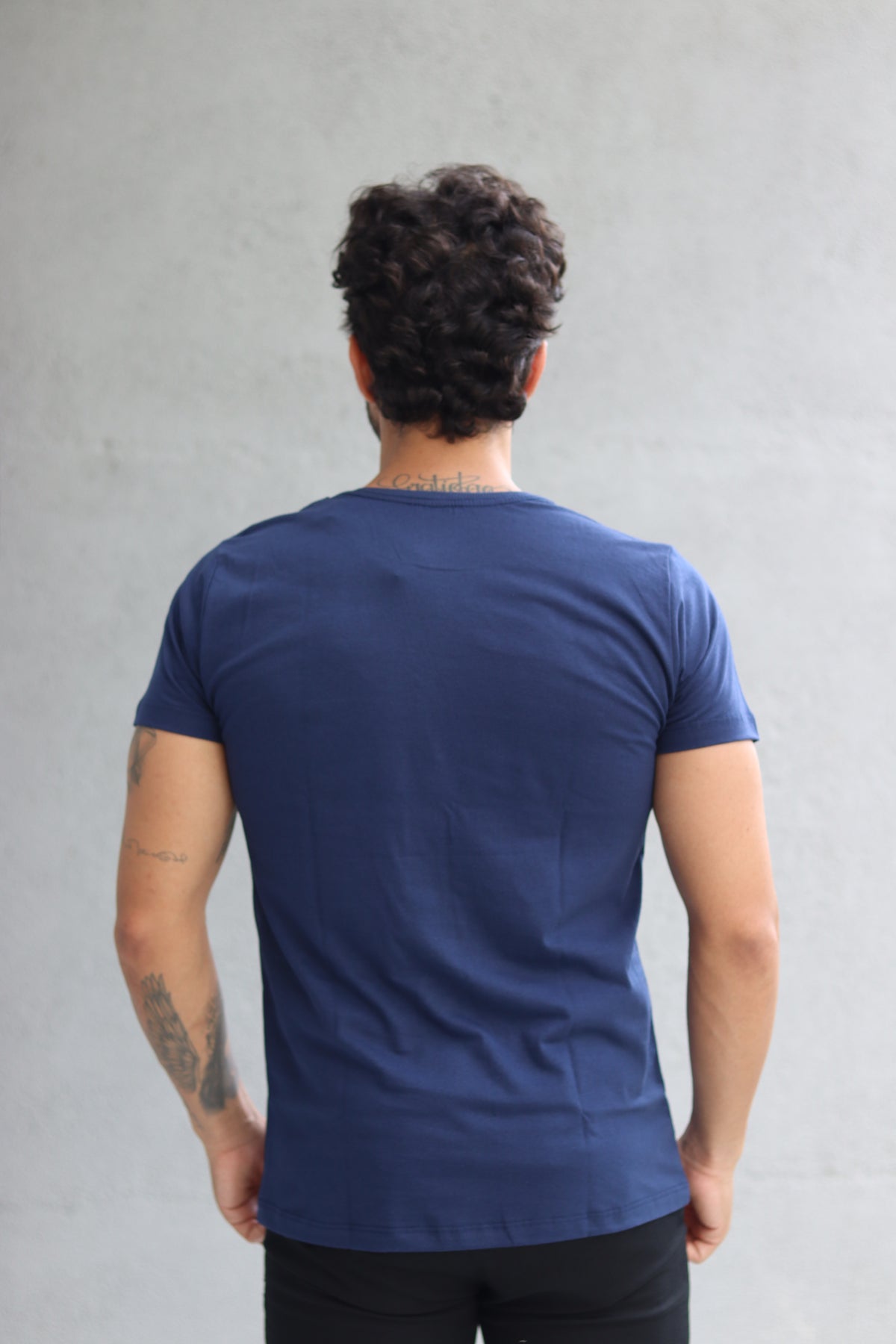 Camiseta Happen Clássica