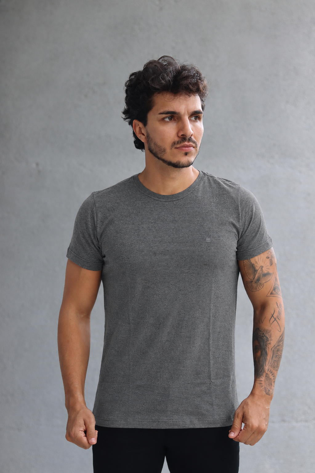 Camiseta Happen Clássica
