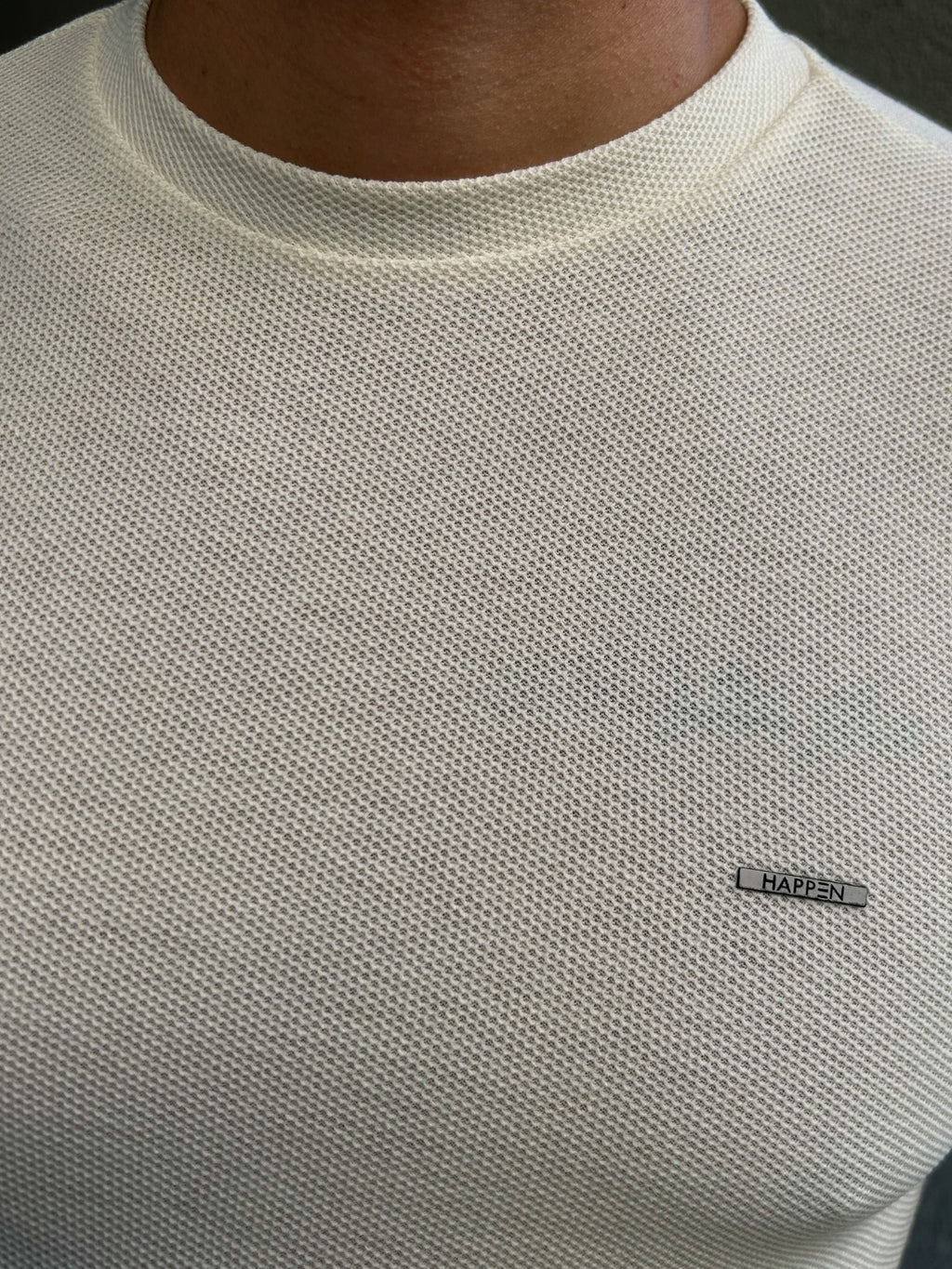 Camiseta Texturizada com Punho
