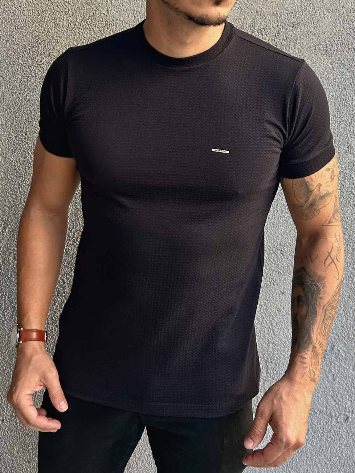 Camiseta Texturizada com Punho