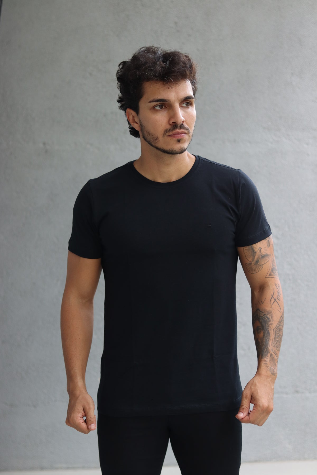 Camiseta Happen Clássica