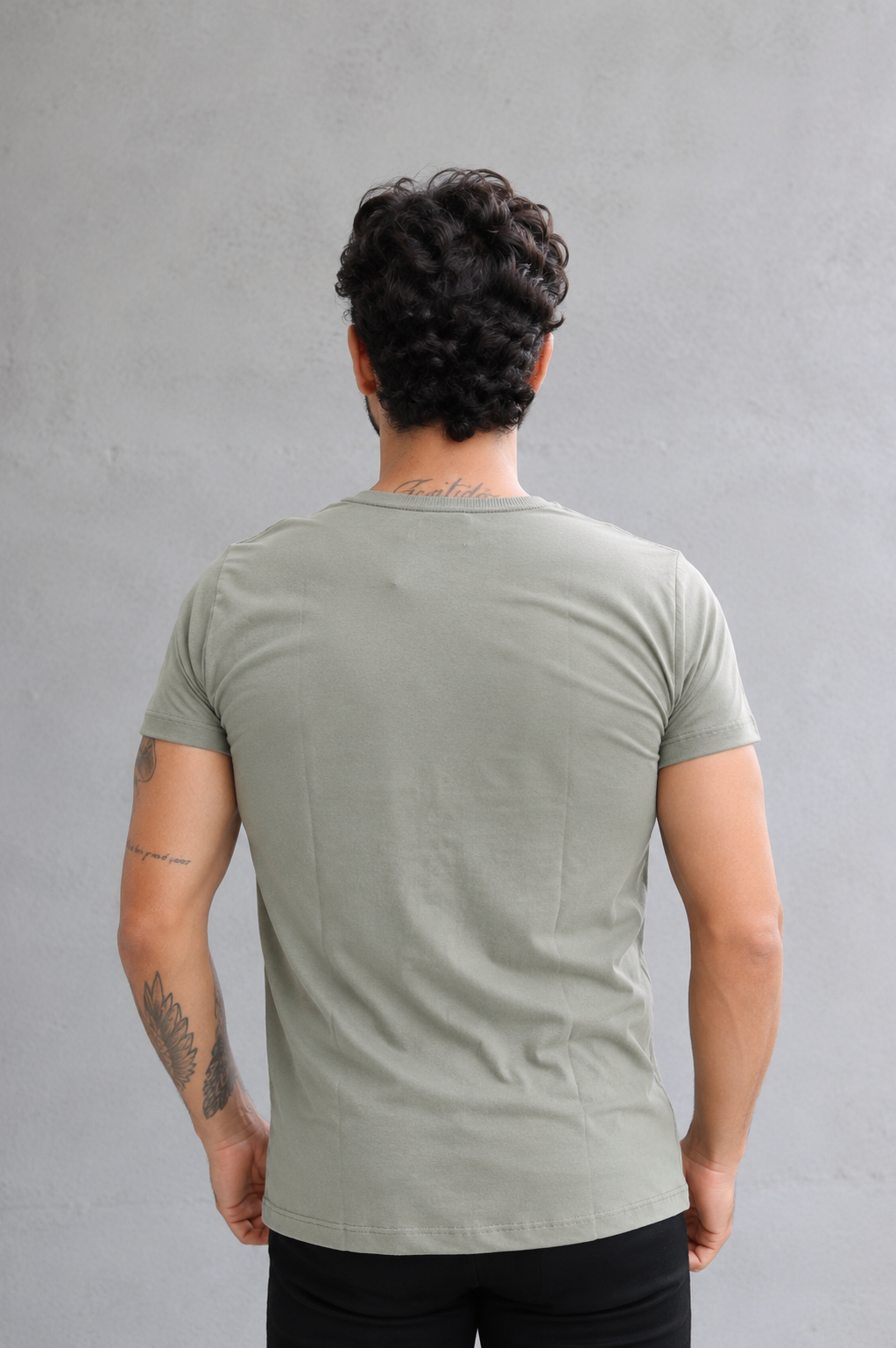 Camiseta Happen Clássica