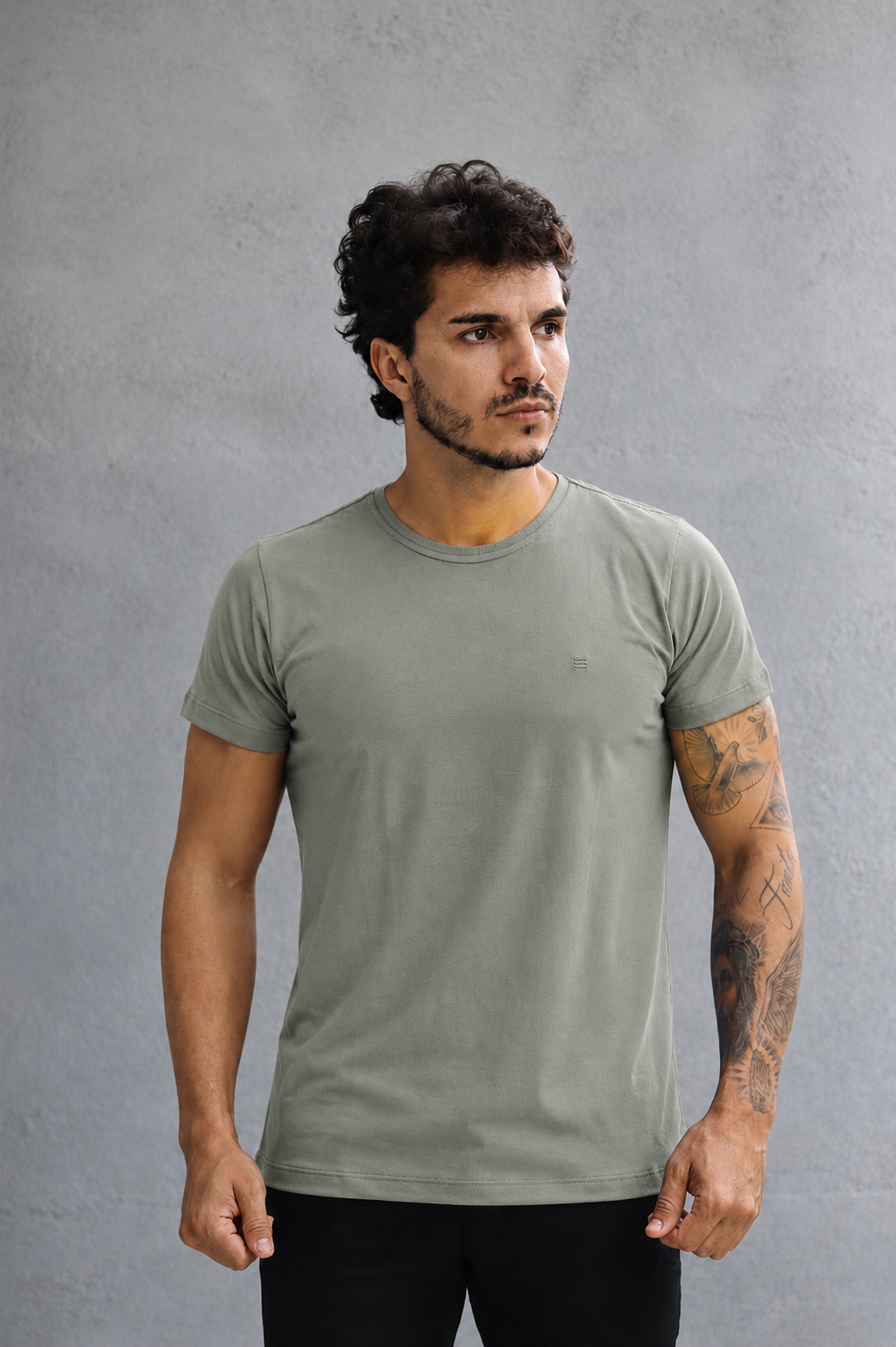 Camiseta Happen Clássica