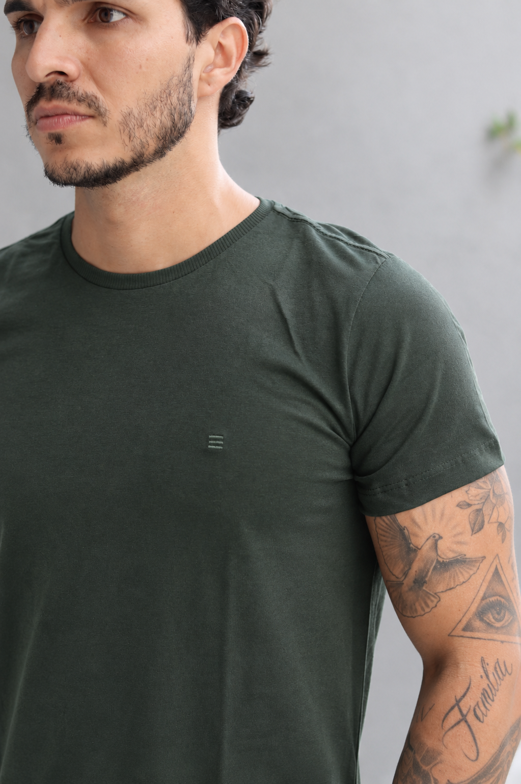 Camiseta Happen Clássica