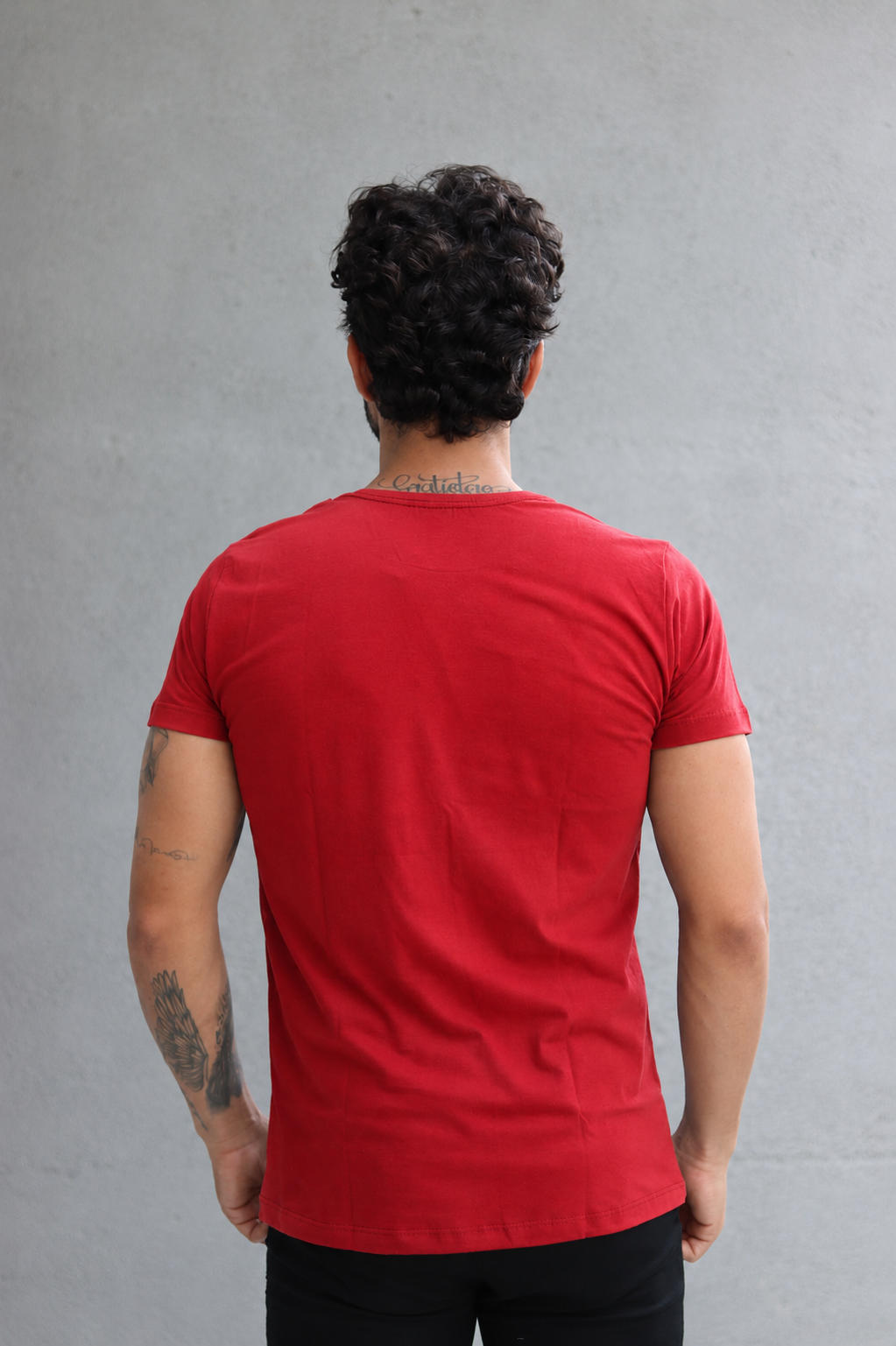 Camiseta Happen Clássica