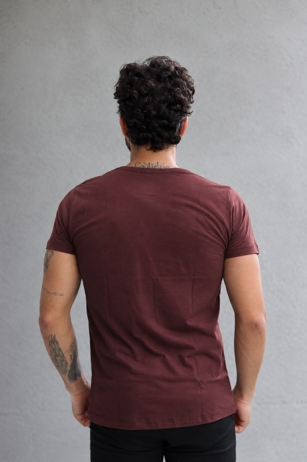 Camiseta Happen Clássica